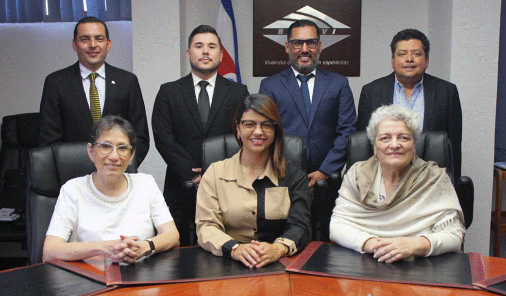 Fotografía de los miembros de Junta Directiva.